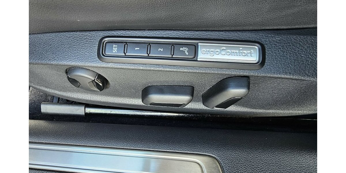 VW Passat Variant 2.0 TDI 4M Highline R-Line 360° 128.350 km 21.990 &euro; Löhne 32584