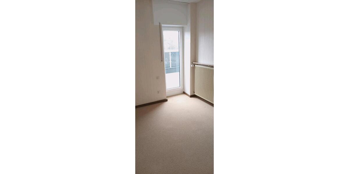 Etagenwohnung Bielefeld Heepen - 4 Zimmer, 75 m&sup2;, 600&euro; | Angebot:26225023