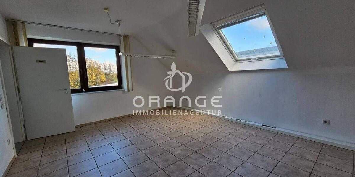 ***Großzügiges Zweifamilienhaus mit ca. 12.000 m² Traumgrundstück*** 1 zimmer
