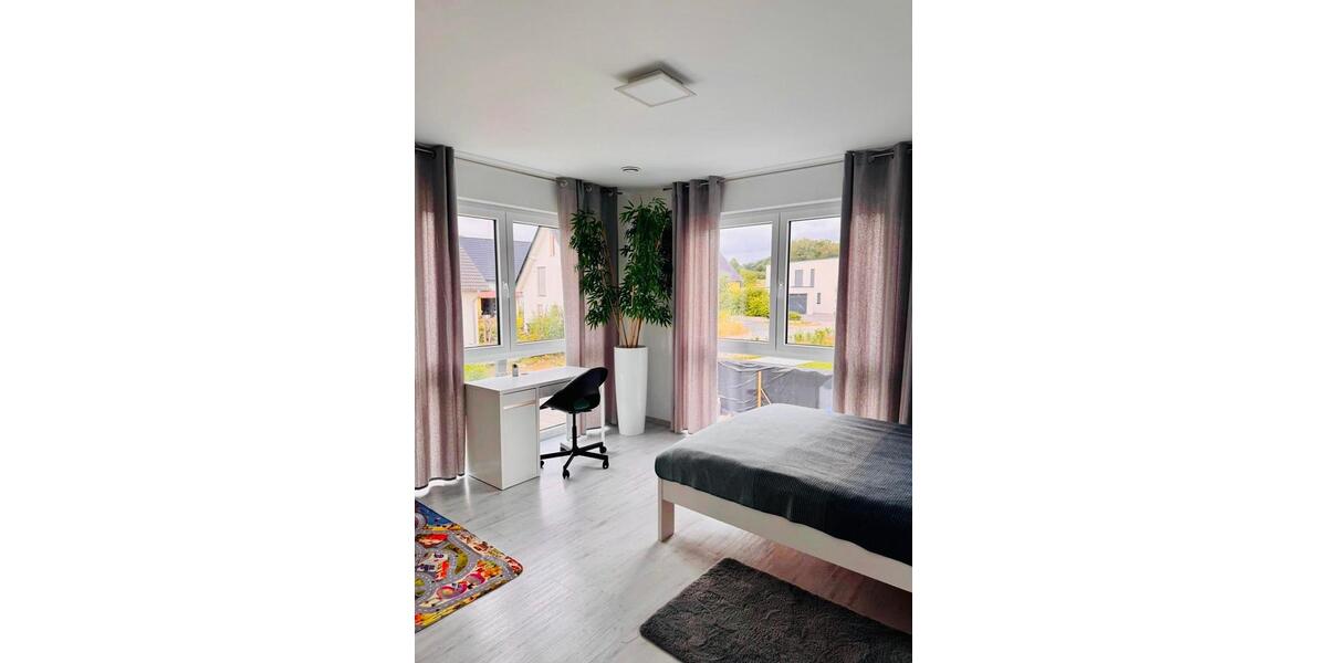 Einfamilienhaus Borgholzhausen - 7 Zimmer, 220 m&sup2;, 900.000&euro; | Angebot:27096767
