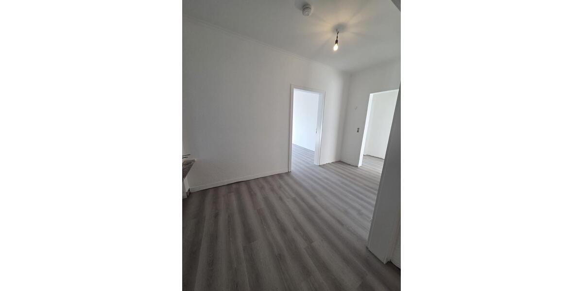 Erdgeschoßwohnung Löhne - 4 Zimmer, 111 m&sup2;, 1.300&euro; | Angebot:25790471