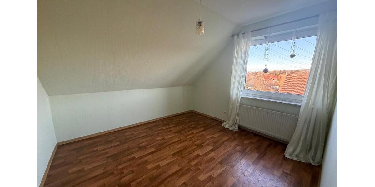 Großzügiges Einfamilienhaus in Klinikumsnähe – provisionsfrei 8 zimmer