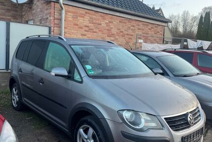 VW Touran 300.000 km 2.400 &euro; bad oeynhausen 32549