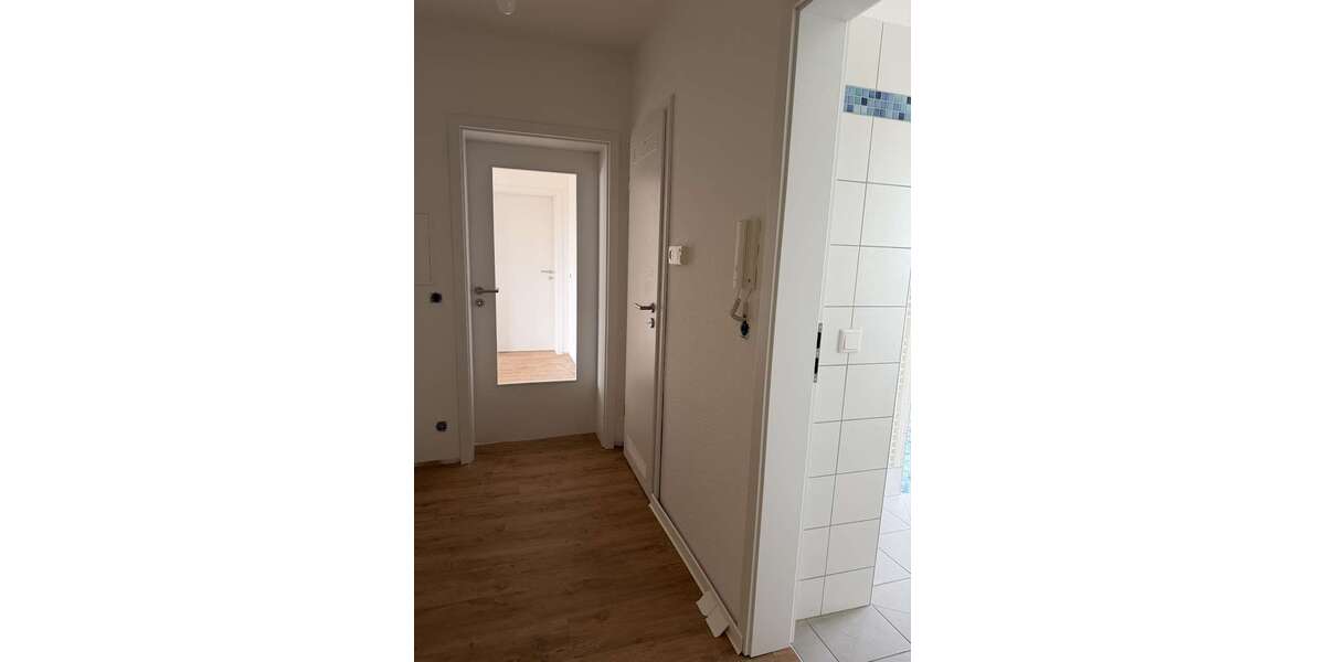 Etagenwohnung Enger - 3 Zimmer, 79 m&sup2;, 470&euro; | Angebot:25393596