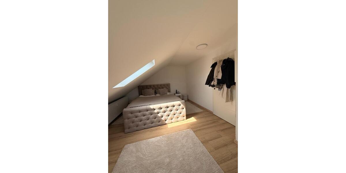 Dachgeschoßwohnung Detmold Hakedahl - 3 Zimmer, 80 m&sup2;, 790&euro; | Angebot:26415647