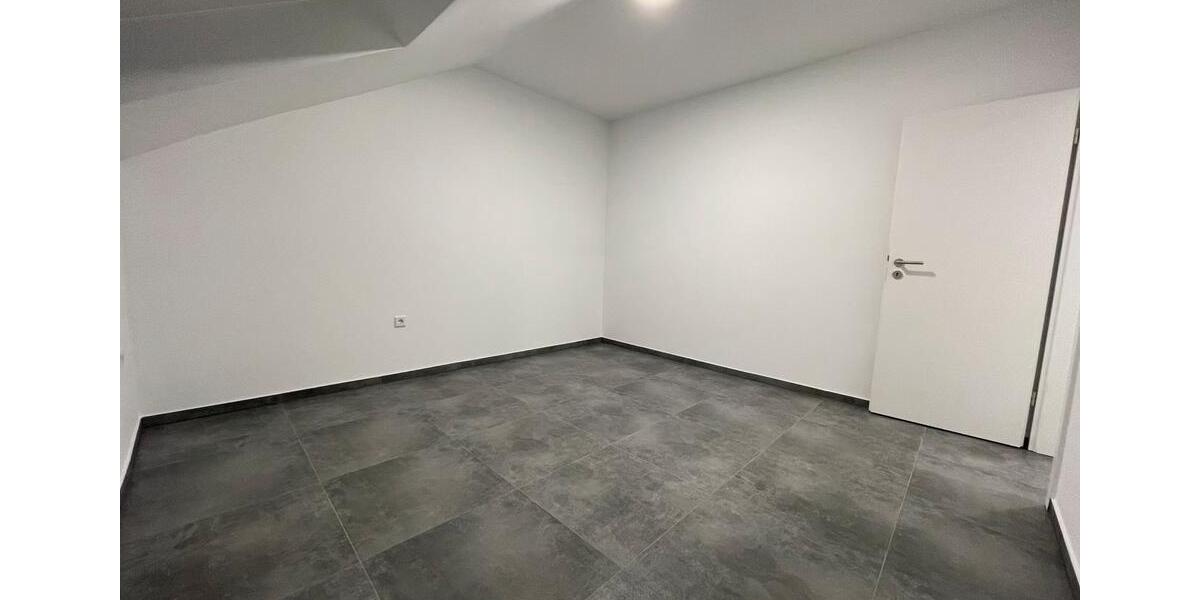 Etagenwohnung Bielefeld Sennestadt - 4 Zimmer, 95 m&sup2;, 1.000&euro; | Angebot:26393551