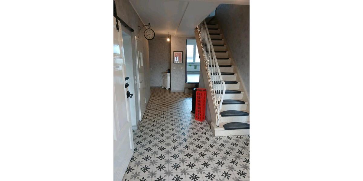 Einfamilienhaus Versmold - 12 Zimmer, 284 m&sup2;, 415.000&euro; | Angebot:25637235