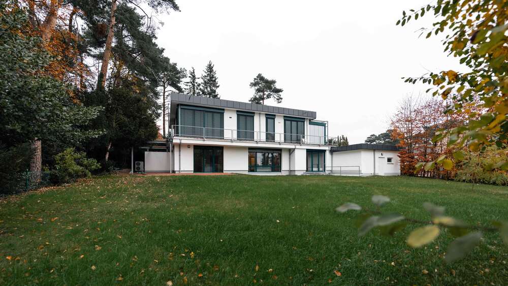 Wohnung zum Mieten in Bielefeld 1.980 € 167 m² 4 zimmer