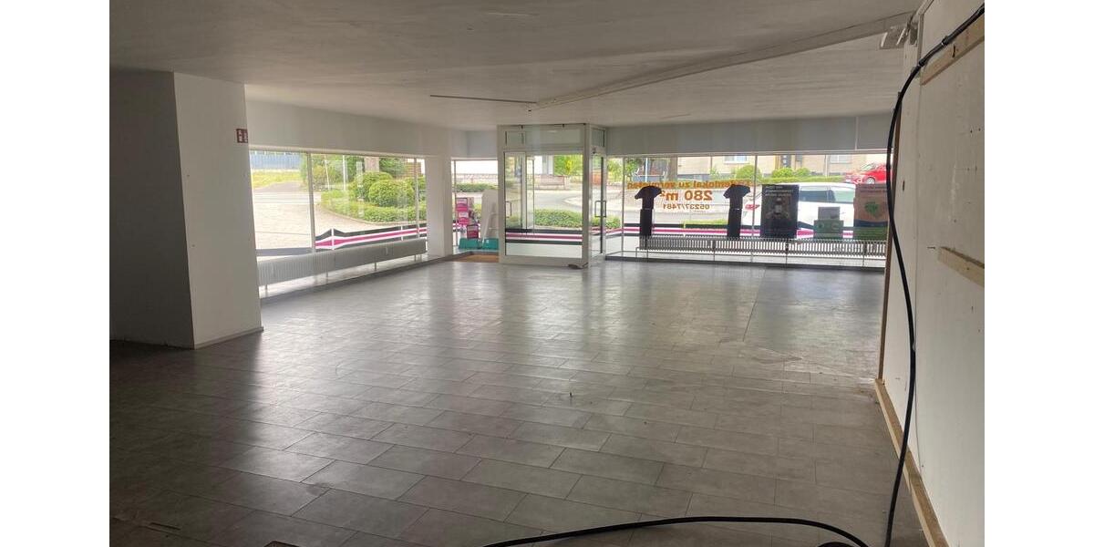 Gewerbeobjekt Augustdorf - 1.500&euro; | Angebot:22417834