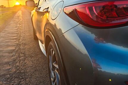 INFINITI Q30 114.000 km 13.250 &euro; Löhne 32584