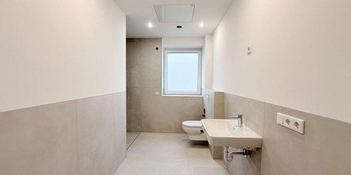 ?? Exklusive Neubau-DG-Wohnung mit Balkon - Pauschalmiete | KfW40 QNG 2 zimmer