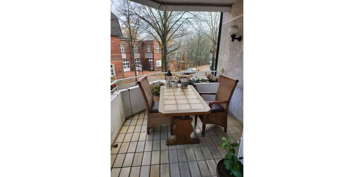 Provisionsfrei, Attraktive 2-Zimmer-Wohnung mit drei Balkonen und TG in der Innenstadt 2 zimmer