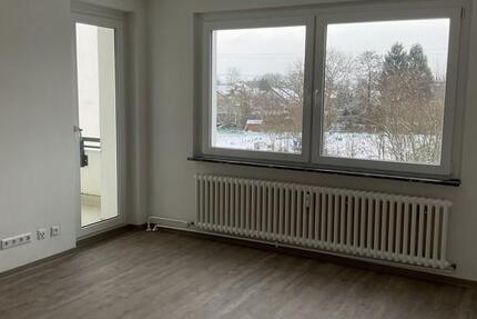 Gut geschnittene 3-Zimmer Wohnung mit Balkon 3 zimmer