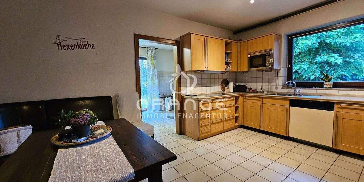 ***Großzügiges Zweifamilienhaus mit ca. 12.000 m² Traumgrundstück*** 1 zimmer