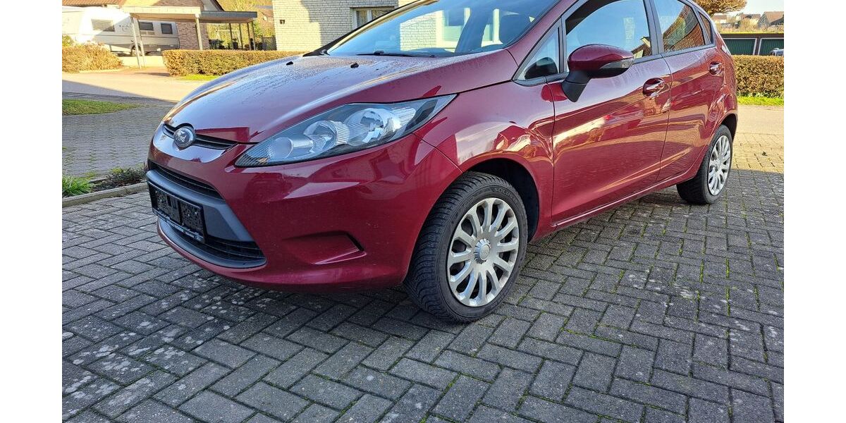 Ford Fiesta 178.000 km 2.950 &euro; Rödinghausen 32289